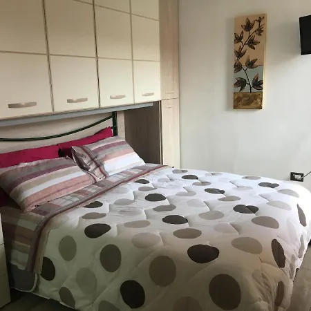 La Casa Del Giglio Hébergement de vacances *